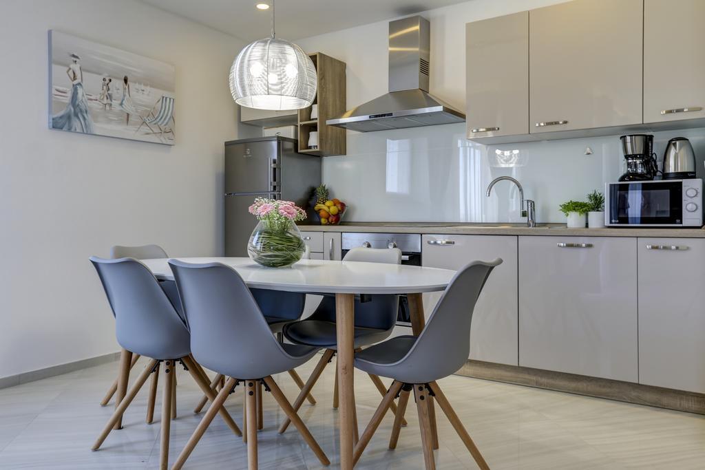 פרמנטורה Apartments Lapis מראה חיצוני תמונה
