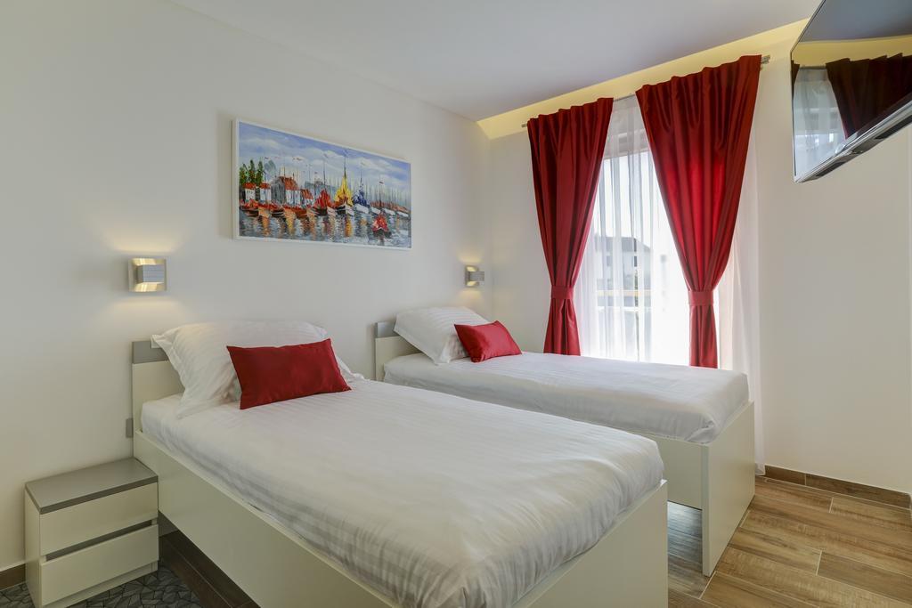 פרמנטורה Apartments Lapis מראה חיצוני תמונה
